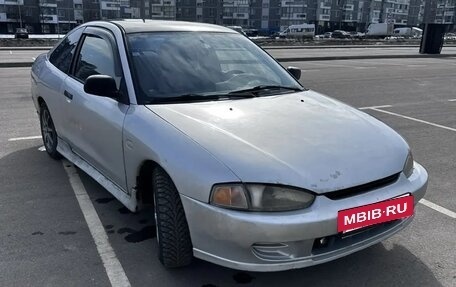 Mitsubishi Mirage VI рестайлинг, 2000 год, 251 000 рублей, 4 фотография