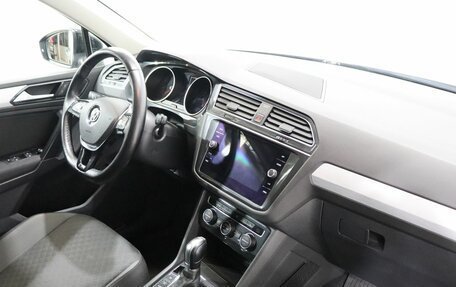 Volkswagen Tiguan II, 2018 год, 2 229 000 рублей, 10 фотография