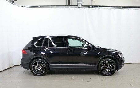 Volkswagen Tiguan II, 2018 год, 2 229 000 рублей, 7 фотография