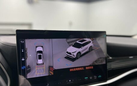 Toyota Highlander, 2025 год, 5 550 000 рублей, 16 фотография