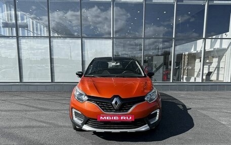Renault Kaptur I рестайлинг, 2017 год, 1 400 000 рублей, 2 фотография