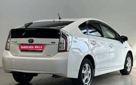 Toyota Prius, 2014 год, 1 295 000 рублей, 5 фотография