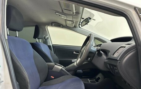 Toyota Prius, 2014 год, 1 295 000 рублей, 19 фотография