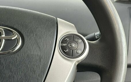 Toyota Prius, 2014 год, 1 295 000 рублей, 16 фотография