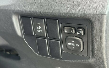 Toyota Prius, 2014 год, 1 295 000 рублей, 17 фотография