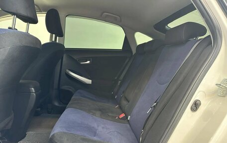 Toyota Prius, 2014 год, 1 295 000 рублей, 21 фотография