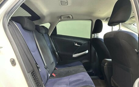 Toyota Prius, 2014 год, 1 295 000 рублей, 23 фотография