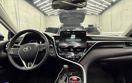 Toyota Camry, 2023 год, 3 590 000 рублей, 10 фотография