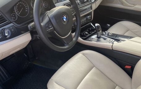 BMW 5 серия, 2010 год, 1 500 000 рублей, 4 фотография