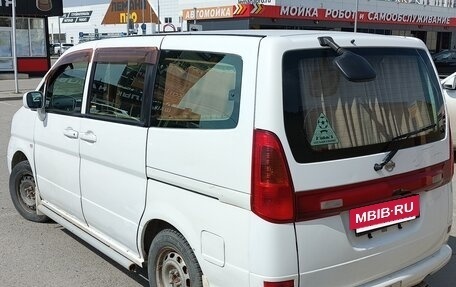 Nissan Serena II, 2000 год, 440 000 рублей, 4 фотография
