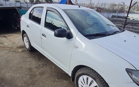 Renault Logan II, 2018 год, 450 000 рублей, 3 фотография