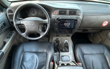 Nissan Patrol, 2000 год, 785 000 рублей, 9 фотография