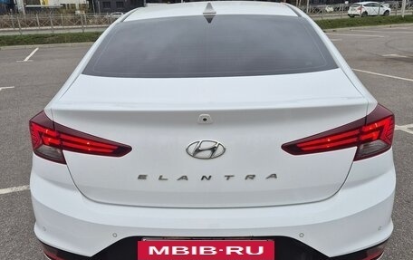 Hyundai Elantra VI рестайлинг, 2020 год, 1 580 000 рублей, 2 фотография