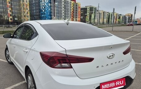 Hyundai Elantra VI рестайлинг, 2020 год, 1 580 000 рублей, 6 фотография