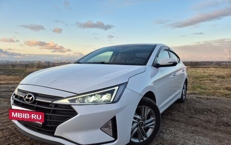 Hyundai Elantra VI рестайлинг, 2020 год, 1 580 000 рублей, 10 фотография