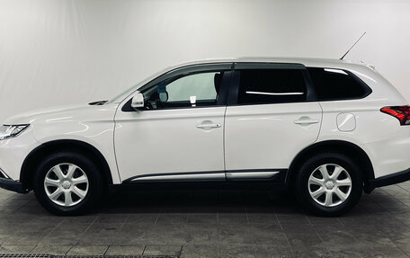 Mitsubishi Outlander III рестайлинг 3, 2016 год, 1 650 000 рублей, 3 фотография