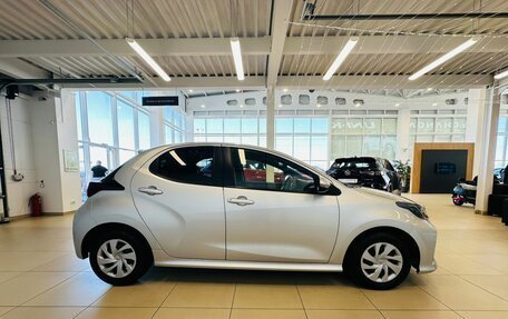 Toyota Yaris, 2021 год, 1 239 000 рублей, 7 фотография