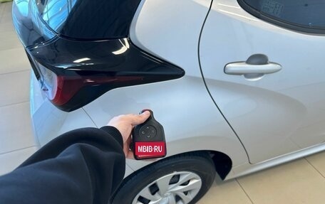 Toyota Yaris, 2021 год, 1 239 000 рублей, 25 фотография