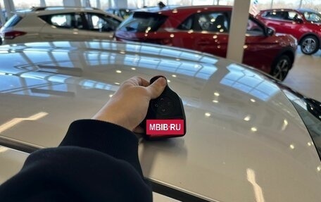 Toyota Yaris, 2021 год, 1 239 000 рублей, 30 фотография