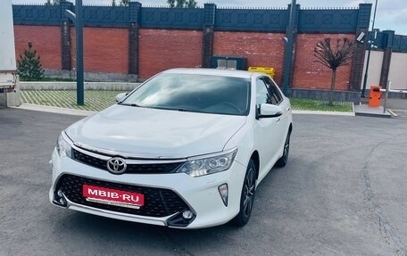 Toyota Camry, 2017 год, 2 500 000 рублей, 1 фотография