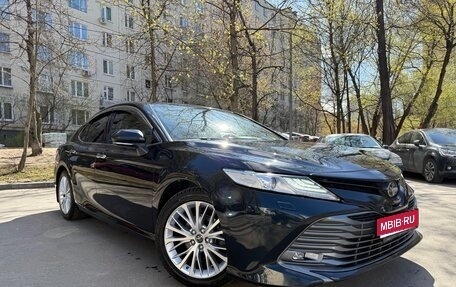 Toyota Camry, 2019 год, 3 100 000 рублей, 1 фотография