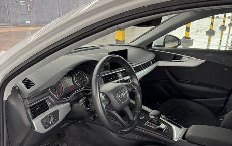 Audi A4, 2018 год, 2 570 000 рублей, 10 фотография