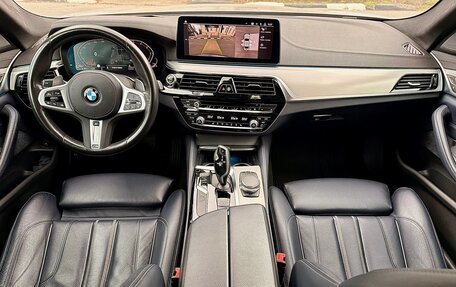 BMW 5 серия, 2019 год, 4 120 000 рублей, 10 фотография