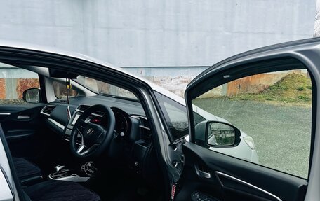 Honda Fit III, 2014 год, 850 000 рублей, 17 фотография