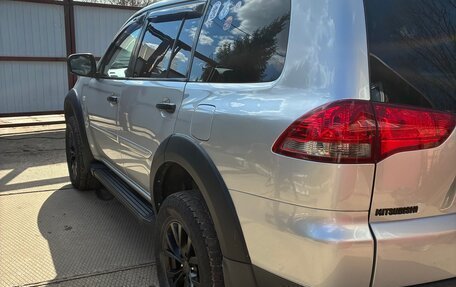 Mitsubishi Pajero Sport II рестайлинг, 2013 год, 2 100 000 рублей, 4 фотография