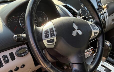 Mitsubishi Pajero Sport II рестайлинг, 2013 год, 2 100 000 рублей, 10 фотография