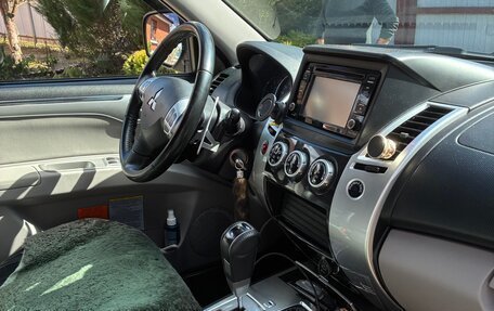 Mitsubishi Pajero Sport II рестайлинг, 2013 год, 2 100 000 рублей, 6 фотография