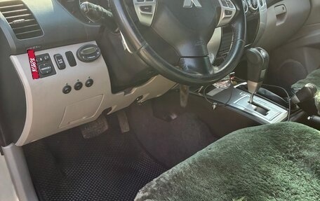 Mitsubishi Pajero Sport II рестайлинг, 2013 год, 2 100 000 рублей, 9 фотография