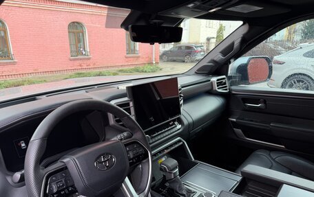 Toyota Sequoia, 2023 год, 13 000 000 рублей, 9 фотография