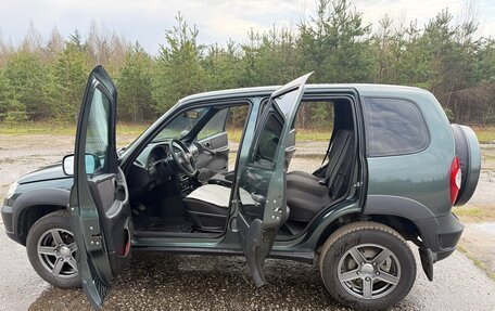 Chevrolet Niva I рестайлинг, 2018 год, 900 000 рублей, 7 фотография