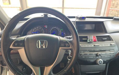 Honda Crosstour I рестайлинг, 2011 год, 1 500 000 рублей, 15 фотография