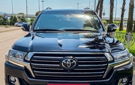 Toyota Land Cruiser 200, 2017 год, 6 500 000 рублей, 5 фотография