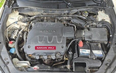 Honda Crosstour I рестайлинг, 2011 год, 1 500 000 рублей, 19 фотография