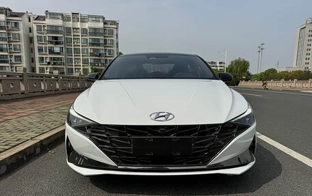 Hyundai Elantra, 2021 год, 1 740 000 рублей, 2 фотография