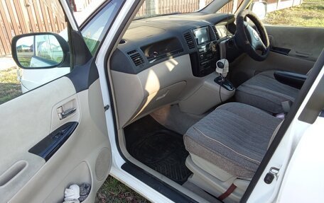 Toyota Corolla Spacio II, 2003 год, 570 000 рублей, 5 фотография