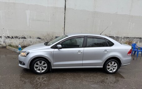 Volkswagen Polo VI (EU Market), 2011 год, 650 000 рублей, 2 фотография