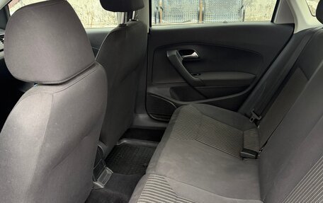 Volkswagen Polo VI (EU Market), 2011 год, 650 000 рублей, 14 фотография