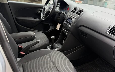 Volkswagen Polo VI (EU Market), 2011 год, 650 000 рублей, 16 фотография