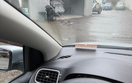 Volkswagen Polo VI (EU Market), 2011 год, 650 000 рублей, 18 фотография