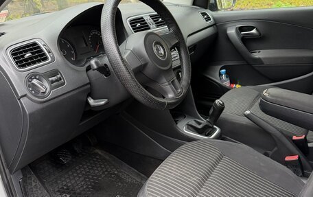 Volkswagen Polo VI (EU Market), 2011 год, 650 000 рублей, 19 фотография