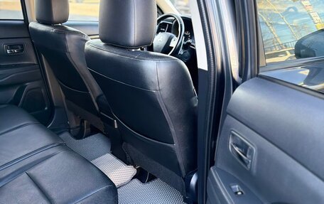 Mitsubishi Outlander III рестайлинг 3, 2015 год, 1 850 000 рублей, 14 фотография