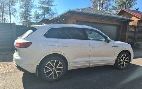 Volkswagen Touareg III, 2018 год, 4 600 000 рублей, 6 фотография