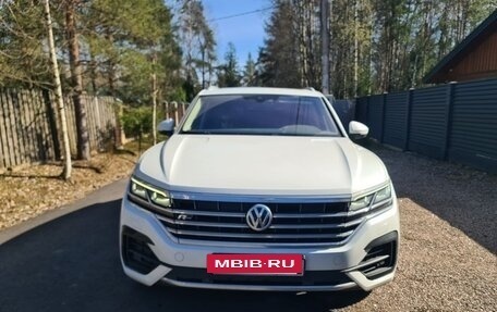 Volkswagen Touareg III, 2018 год, 4 600 000 рублей, 2 фотография