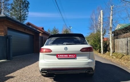 Volkswagen Touareg III, 2018 год, 4 600 000 рублей, 5 фотография