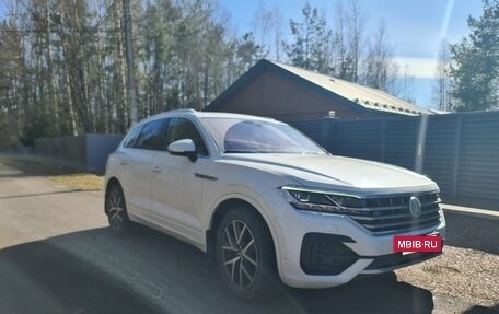 Volkswagen Touareg III, 2018 год, 4 600 000 рублей, 3 фотография