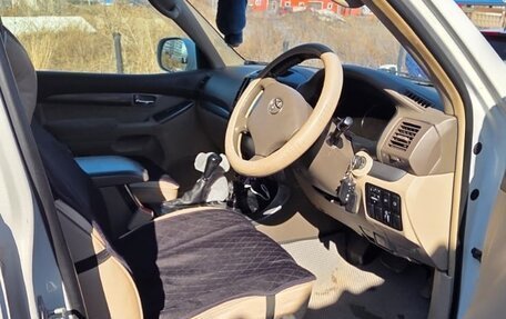 Toyota Land Cruiser Prado 120 рестайлинг, 2003 год, 1 750 000 рублей, 7 фотография